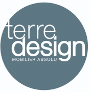 Assistante commerciale et artistique pour notre showroom.